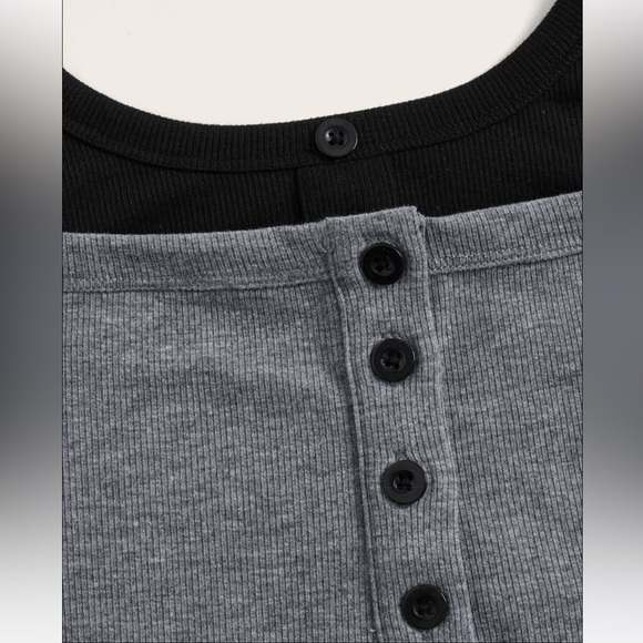 NWT SHEIN ICON Two Tone Cold Shoulder 2 In 1 Tee Women’s Size Medium. - Picture 3 of 5